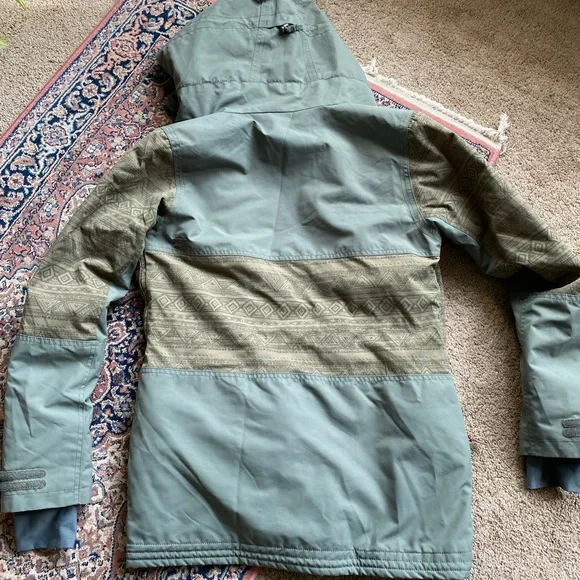 Women’s M Billabong Y2K ski jacket forest green print